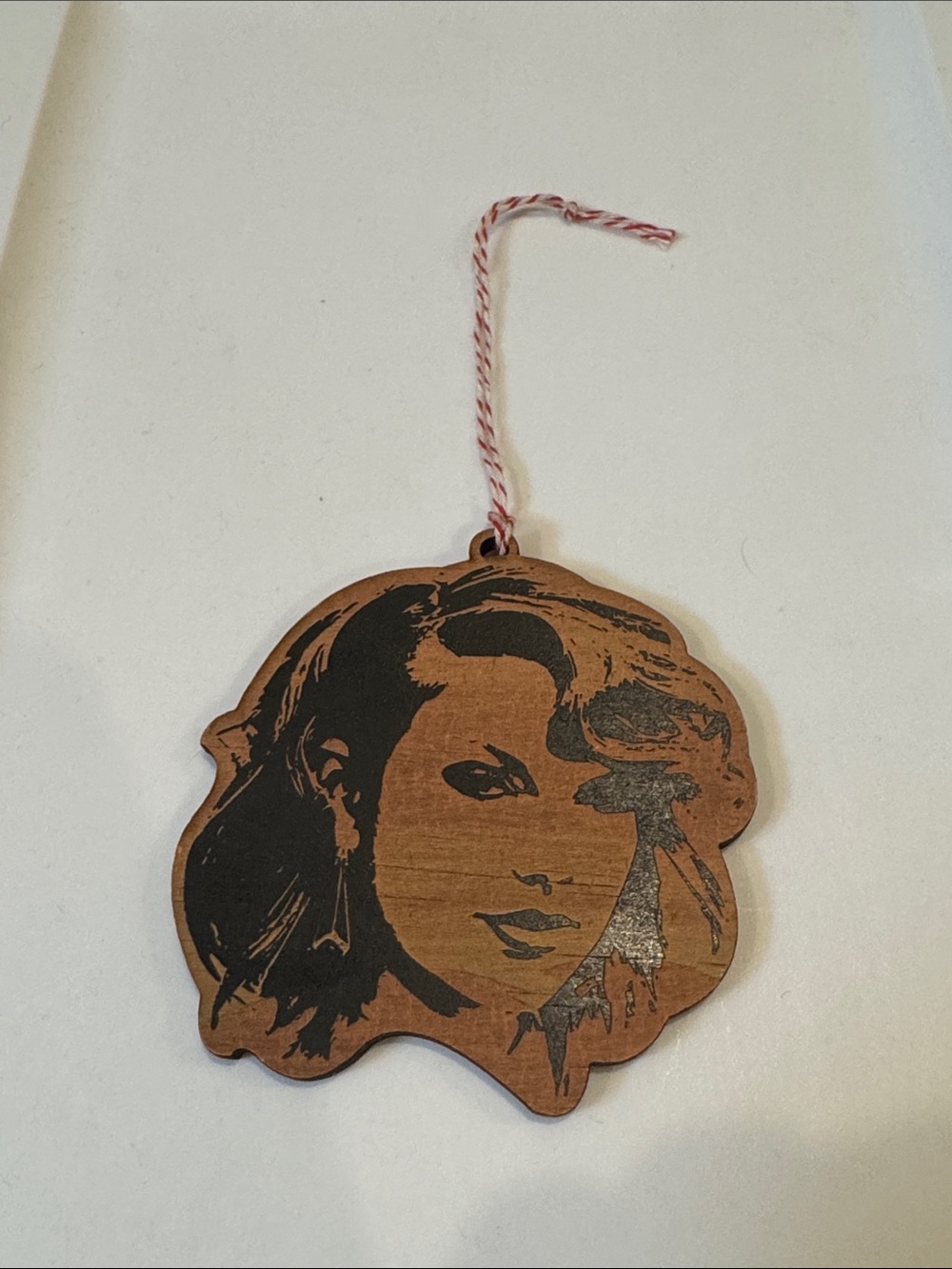 Taylor Swift Wooden Ornament - Picture 2 of 3